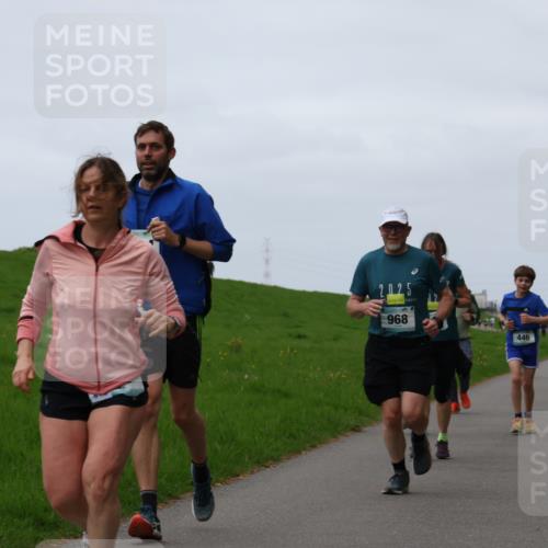 04.05.2025 - 8. Wedeler Halbmarathon Yannick Fuchs http://msf.ph/oto/7831961 04.05.2025 11:20:46 Laufen 2025, 968, 446 meine-sportfotos.de