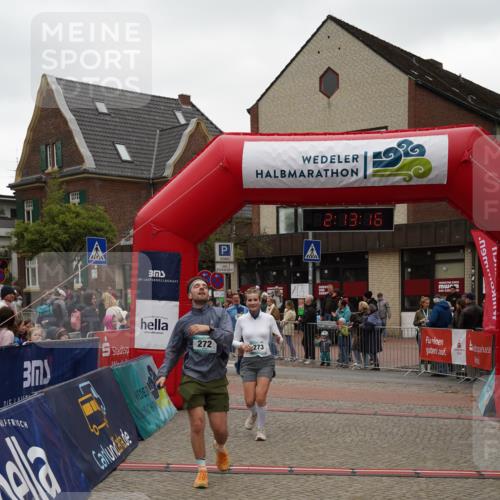 04.05.2025 - 8. Wedeler Halbmarathon Felixshl http://msf.ph/oto/7831964 04.05.2025 12:13:13 Ziel 24, 272, 273, 415, 435 meine-sportfotos.de