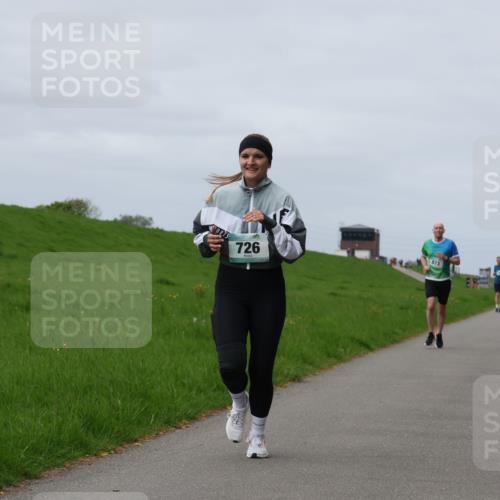 04.05.2025 - 8. Wedeler Halbmarathon Yannick Fuchs http://msf.ph/oto/7831966 04.05.2025 11:40:56 Laufen 726 meine-sportfotos.de