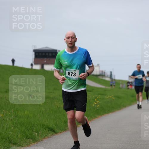 04.05.2025 - 8. Wedeler Halbmarathon Yannick Fuchs http://msf.ph/oto/7832041 04.05.2025 11:40:59 Laufen 873 meine-sportfotos.de