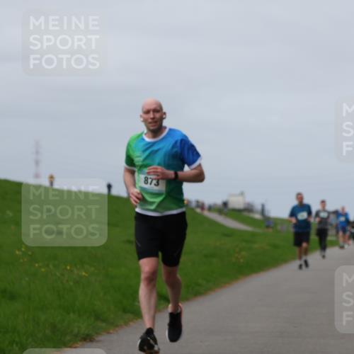 04.05.2025 - 8. Wedeler Halbmarathon Yannick Fuchs http://msf.ph/oto/7832067 04.05.2025 11:41:01 Laufen 873 meine-sportfotos.de