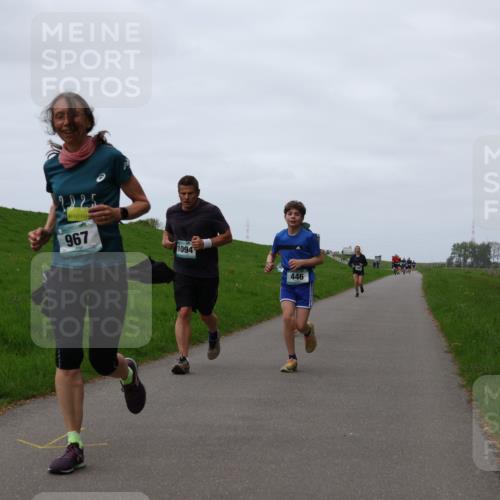 04.05.2025 - 8. Wedeler Halbmarathon Yannick Fuchs http://msf.ph/oto/7832085 04.05.2025 11:20:50 Laufen 2225, 967, 1094, 446 meine-sportfotos.de