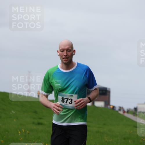 04.05.2025 - 8. Wedeler Halbmarathon Yannick Fuchs http://msf.ph/oto/7832095 04.05.2025 11:41:02 Laufen 873 meine-sportfotos.de
