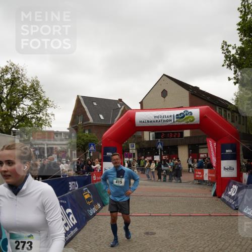 04.05.2025 - 8. Wedeler Halbmarathon Felixshl http://msf.ph/oto/7832106 04.05.2025 12:13:21 Ziel 415 meine-sportfotos.de