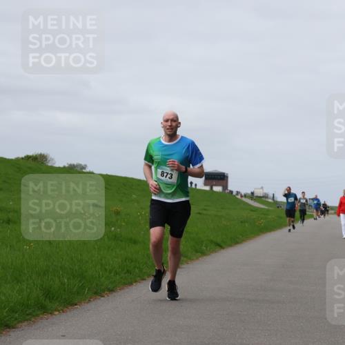 04.05.2025 - 8. Wedeler Halbmarathon Yannick Fuchs http://msf.ph/oto/7832113 04.05.2025 11:41:02 Laufen 873 meine-sportfotos.de