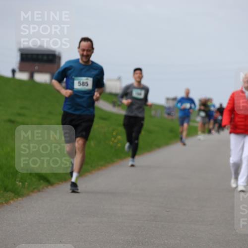 04.05.2025 - 8. Wedeler Halbmarathon Yannick Fuchs http://msf.ph/oto/7832207 04.05.2025 11:41:10 Laufen 585 meine-sportfotos.de