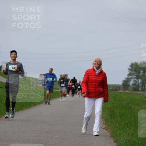 04.05.2025 - 8. Wedeler Halbmarathon Yannick Fuchs http://msf.ph/oto/7832215 04.05.2025 11:41:11 Laufen 585, 168 meine-sportfotos.de