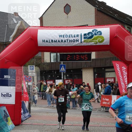 04.05.2025 - 8. Wedeler Halbmarathon Felixshl http://msf.ph/oto/7832223 04.05.2025 12:13:43 Ziel 404, 405, 409 meine-sportfotos.de