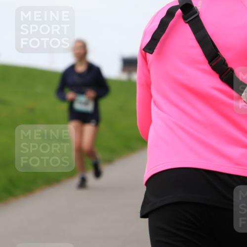 04.05.2025 - 8. Wedeler Halbmarathon Yannick Fuchs http://msf.ph/oto/7832264 04.05.2025 11:20:56 Laufen  meine-sportfotos.de