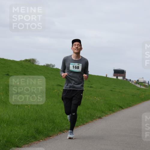 04.05.2025 - 8. Wedeler Halbmarathon Yannick Fuchs http://msf.ph/oto/7832309 04.05.2025 11:41:18 Laufen 168 meine-sportfotos.de