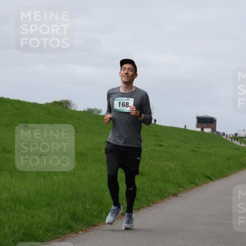 04.05.2025 - 8. Wedeler Halbmarathon Yannick Fuchs http://msf.ph/oto/7832315 04.05.2025 11:41:18 Laufen 168 meine-sportfotos.de