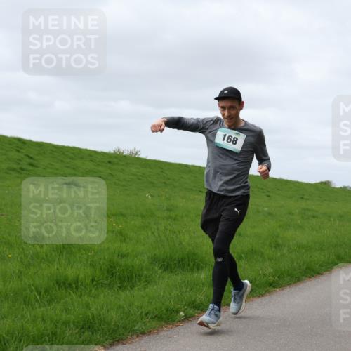 04.05.2025 - 8. Wedeler Halbmarathon Yannick Fuchs http://msf.ph/oto/7832363 04.05.2025 11:41:20 Laufen 168 meine-sportfotos.de