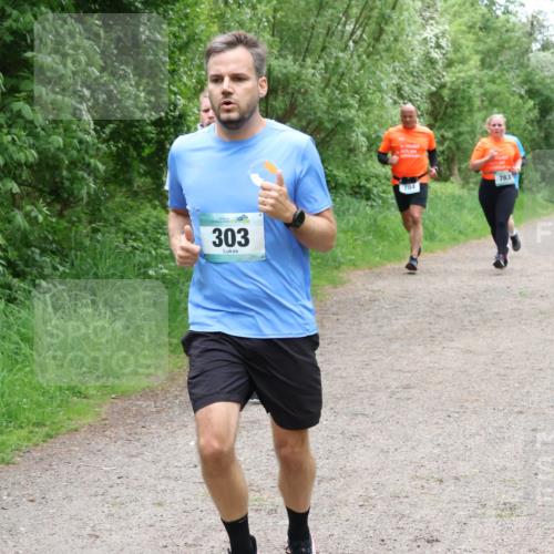 04.05.2025 - 8. Wedeler Halbmarathon Lena Gebhardt http://msf.ph/oto/7832422 04.05.2025 11:20:00 Laufen 303, 784, 783 meine-sportfotos.de
