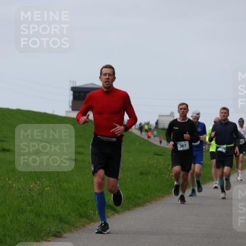04.05.2025 - 8. Wedeler Halbmarathon Yannick Fuchs http://msf.ph/oto/7832439 04.05.2025 11:21:11 Laufen 367, 99 meine-sportfotos.de