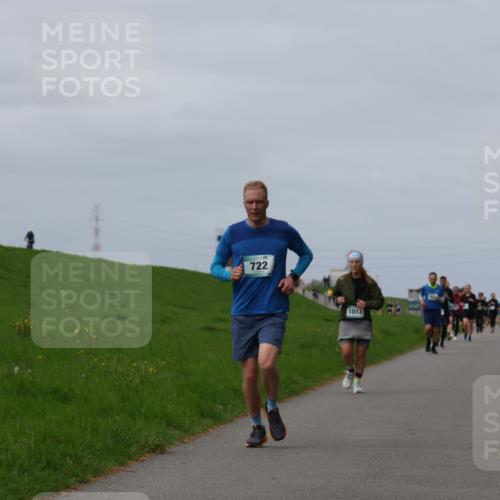04.05.2025 - 8. Wedeler Halbmarathon Yannick Fuchs http://msf.ph/oto/7832459 04.05.2025 11:41:27 Laufen 722, 1013 meine-sportfotos.de