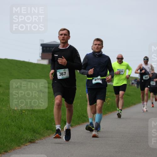 04.05.2025 - 8. Wedeler Halbmarathon Yannick Fuchs http://msf.ph/oto/7832512 04.05.2025 11:21:15 Laufen 367, 699, 20, 863, 640 meine-sportfotos.de