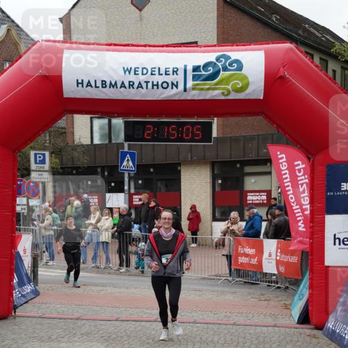 04.05.2025 - 8. Wedeler Halbmarathon Felixshl http://msf.ph/oto/7832687 04.05.2025 12:15:03 Ziel 271, 296, 601 meine-sportfotos.de