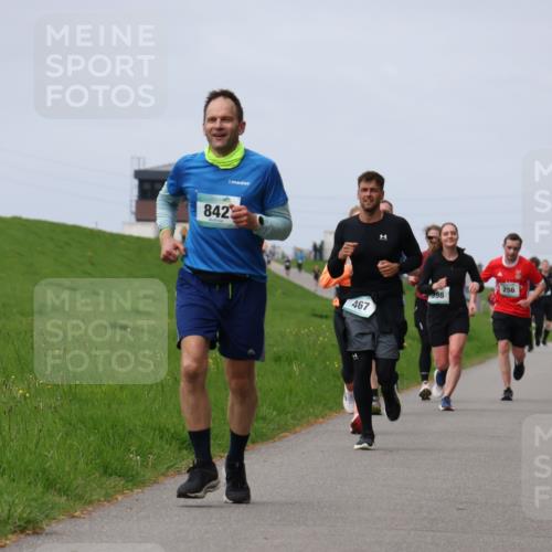 04.05.2025 - 8. Wedeler Halbmarathon Yannick Fuchs http://msf.ph/oto/7832700 04.05.2025 11:41:40 Laufen 842, 467, 98, 256 meine-sportfotos.de