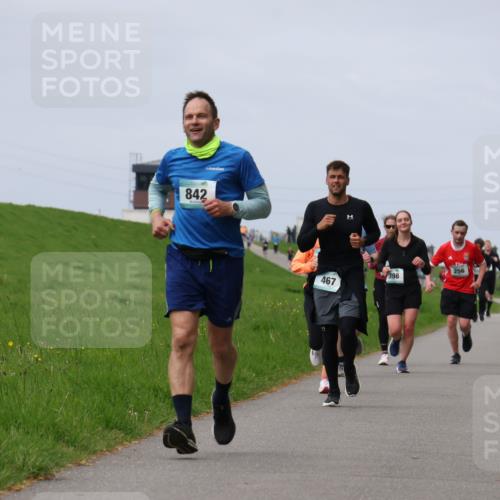 04.05.2025 - 8. Wedeler Halbmarathon Yannick Fuchs http://msf.ph/oto/7832702 04.05.2025 11:41:40 Laufen 842, 256, 398, 467 meine-sportfotos.de