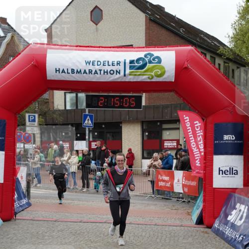 04.05.2025 - 8. Wedeler Halbmarathon Felixshl http://msf.ph/oto/7832710 04.05.2025 12:15:03 Ziel 271, 296, 601 meine-sportfotos.de