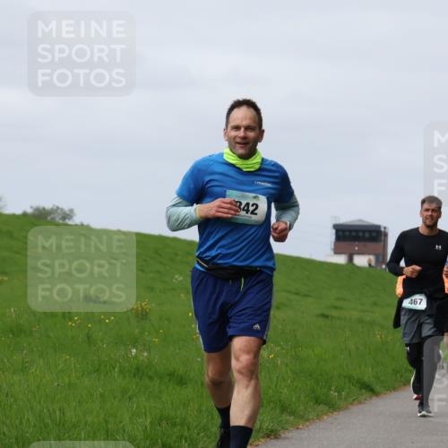 04.05.2025 - 8. Wedeler Halbmarathon Yannick Fuchs http://msf.ph/oto/7832744 04.05.2025 11:41:43 Laufen 342, 233, 398, 256, 467 meine-sportfotos.de