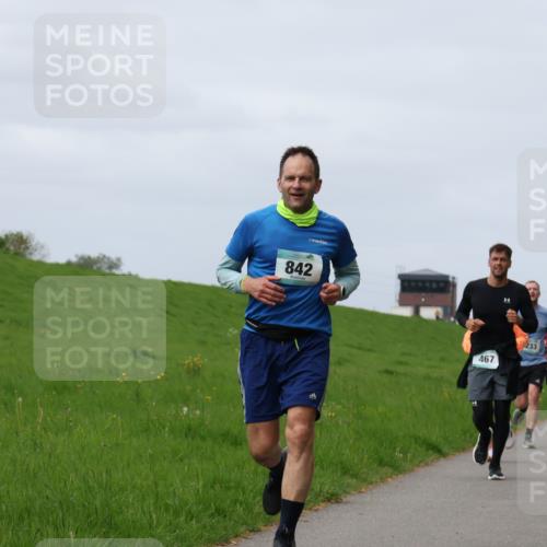 04.05.2025 - 8. Wedeler Halbmarathon Yannick Fuchs http://msf.ph/oto/7832746 04.05.2025 11:41:43 Laufen 842, 233, 398, 467 meine-sportfotos.de