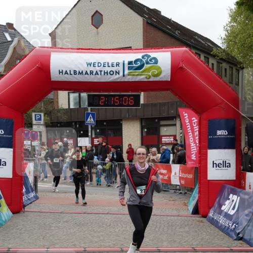 04.05.2025 - 8. Wedeler Halbmarathon Felixshl http://msf.ph/oto/7832753 04.05.2025 12:15:04 Ziel 271, 296, 601 meine-sportfotos.de