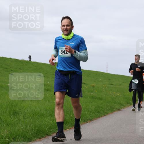 04.05.2025 - 8. Wedeler Halbmarathon Yannick Fuchs http://msf.ph/oto/7832784 04.05.2025 11:41:44 Laufen 842, 467, 233 meine-sportfotos.de