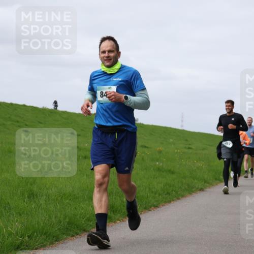 04.05.2025 - 8. Wedeler Halbmarathon Yannick Fuchs http://msf.ph/oto/7832788 04.05.2025 11:41:45 Laufen 84, 467 meine-sportfotos.de