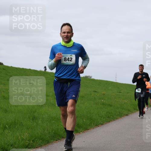 04.05.2025 - 8. Wedeler Halbmarathon Yannick Fuchs http://msf.ph/oto/7832799 04.05.2025 11:41:45 Laufen 842, 467, 233 meine-sportfotos.de