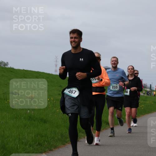 04.05.2025 - 8. Wedeler Halbmarathon Yannick Fuchs http://msf.ph/oto/7832830 04.05.2025 11:41:46 Laufen 467, 559, 233, 256, 98 meine-sportfotos.de