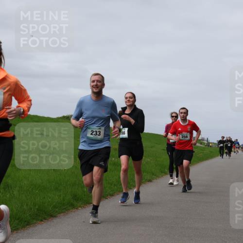 04.05.2025 - 8. Wedeler Halbmarathon Yannick Fuchs http://msf.ph/oto/7832943 04.05.2025 11:41:50 Laufen 559, 233, 98, 256 meine-sportfotos.de