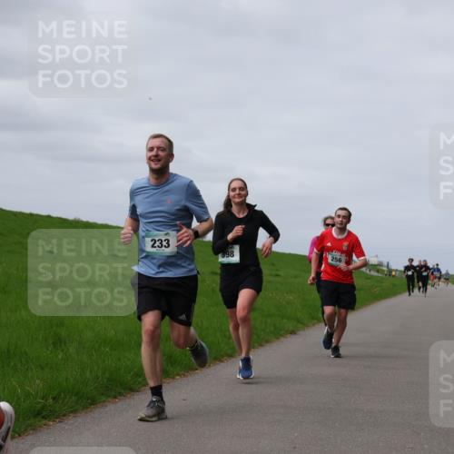 04.05.2025 - 8. Wedeler Halbmarathon Yannick Fuchs http://msf.ph/oto/7832958 04.05.2025 11:41:50 Laufen 55, 233, 398, 256 meine-sportfotos.de