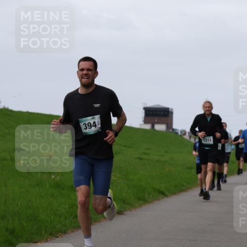 04.05.2025 - 8. Wedeler Halbmarathon Yannick Fuchs http://msf.ph/oto/7832989 04.05.2025 11:21:33 Laufen 394, 1211 meine-sportfotos.de