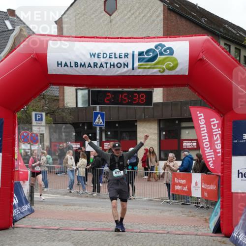04.05.2025 - 8. Wedeler Halbmarathon Felixshl http://msf.ph/oto/7833062 04.05.2025 12:15:36 Ziel 102, 276, 675 meine-sportfotos.de