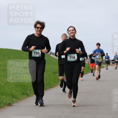 04.05.2025 - 8. Wedeler Halbmarathon Yannick Fuchs http://msf.ph/oto/7833085 04.05.2025 11:42:04 Laufen 720, 719, 786, 925 meine-sportfotos.de