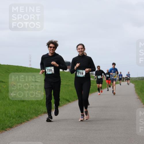04.05.2025 - 8. Wedeler Halbmarathon Yannick Fuchs http://msf.ph/oto/7833112 04.05.2025 11:42:05 Laufen 720, 719, 925 meine-sportfotos.de