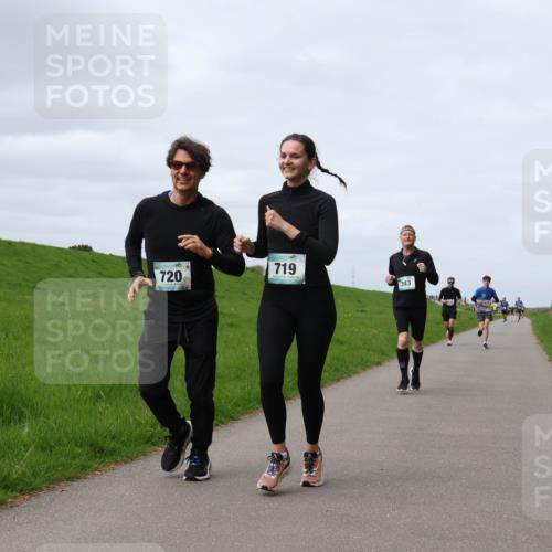 04.05.2025 - 8. Wedeler Halbmarathon Yannick Fuchs http://msf.ph/oto/7833195 04.05.2025 11:42:09 Laufen 720, 719, 343 meine-sportfotos.de