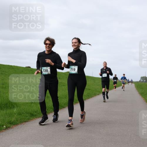 04.05.2025 - 8. Wedeler Halbmarathon Yannick Fuchs http://msf.ph/oto/7833198 04.05.2025 11:42:09 Laufen 720, 719, 343 meine-sportfotos.de