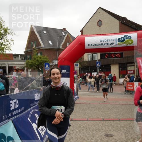 04.05.2025 - 8. Wedeler Halbmarathon Felixshl http://msf.ph/oto/7833219 04.05.2025 12:15:43 Ziel 270, 276, 1075 meine-sportfotos.de