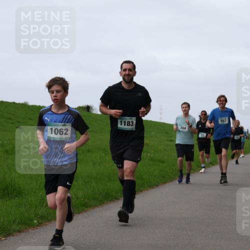 04.05.2025 - 8. Wedeler Halbmarathon Yannick Fuchs http://msf.ph/oto/7833226 04.05.2025 11:21:42 Laufen 1183, 204, 1062, 557 meine-sportfotos.de