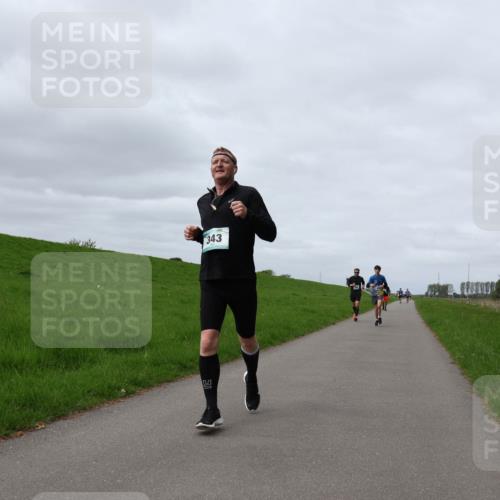 04.05.2025 - 8. Wedeler Halbmarathon Yannick Fuchs http://msf.ph/oto/7833274 04.05.2025 11:42:11 Laufen 343 meine-sportfotos.de