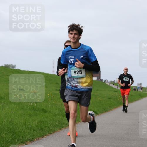 04.05.2025 - 8. Wedeler Halbmarathon Yannick Fuchs http://msf.ph/oto/7833316 04.05.2025 11:42:13 Laufen 47, 925, 429 meine-sportfotos.de