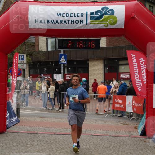 04.05.2025 - 8. Wedeler Halbmarathon Felixshl http://msf.ph/oto/7833337 04.05.2025 12:16:14 Ziel 797 meine-sportfotos.de