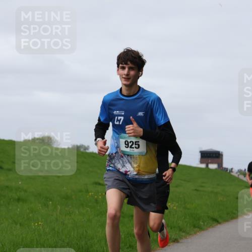 04.05.2025 - 8. Wedeler Halbmarathon Yannick Fuchs http://msf.ph/oto/7833342 04.05.2025 11:42:14 Laufen 47, 925, 429 meine-sportfotos.de