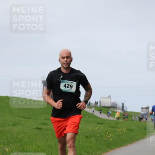 04.05.2025 - 8. Wedeler Halbmarathon Yannick Fuchs http://msf.ph/oto/7833426 04.05.2025 11:42:17 Laufen 429 meine-sportfotos.de