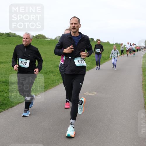 04.05.2025 - 8. Wedeler Halbmarathon Lena Gebhardt http://msf.ph/oto/7833430 04.05.2025 11:22:19 Laufen 637, 177, 1022, 1023 meine-sportfotos.de