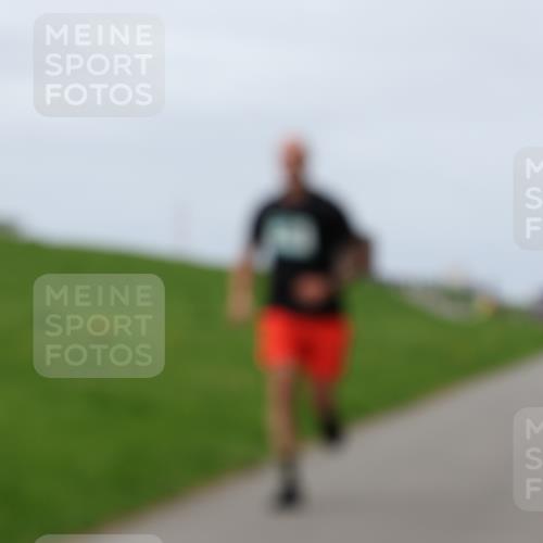 04.05.2025 - 8. Wedeler Halbmarathon Yannick Fuchs http://msf.ph/oto/7833441 04.05.2025 11:42:19 Laufen  meine-sportfotos.de