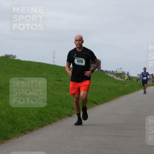 04.05.2025 - 8. Wedeler Halbmarathon Yannick Fuchs http://msf.ph/oto/7833447 04.05.2025 11:42:19 Laufen 429 meine-sportfotos.de