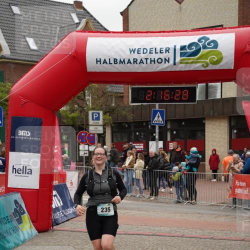 04.05.2025 - 8. Wedeler Halbmarathon Felixshl http://msf.ph/oto/7833448 04.05.2025 12:16:26 Ziel 235 meine-sportfotos.de